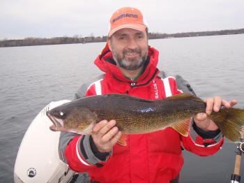 Bay of quinte walleye fishing